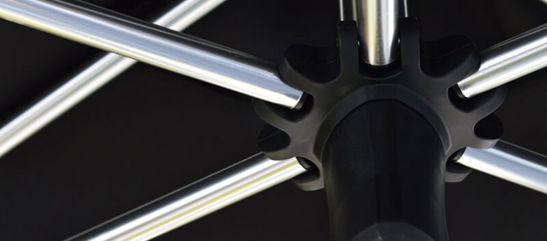 Aluminium parasols – Sturdy, light and sustainable